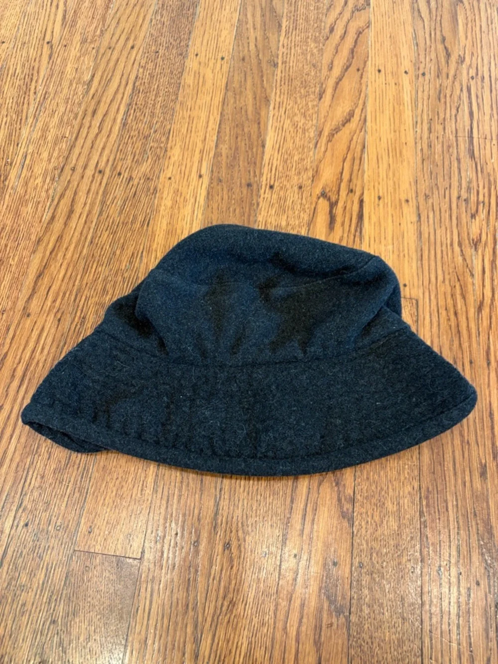 Banana Republic Wool blend Bucket Hat - women’s S/M